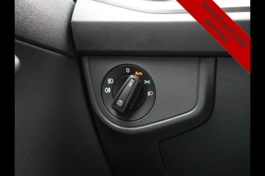 Volkswagen Taigo 1.0 TSI DSG Style 110pk Dealer O.H | Panodak | Camera | Adaptive Cruise | Alcantara Sportstoelen Verwarmd | IQ Light | IQ Drive | Keyless | Apple CarPlay | Navigatie | Virtual | DAB |