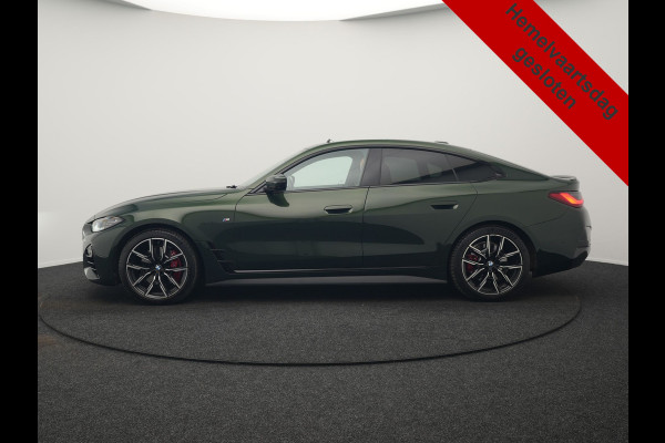 BMW 4 Serie Coupé 430i M Sport 245pk Dealer O.H Sanremo Green | Panodak | Lederen Competition Stoelen Memory & Verwarmd | Adaptive Onderstel | 360 Camera | Harman & Kardon | 19" L.M | Carbon | Apple Carplay | Navigatie | Blis | Virtual | DAB |