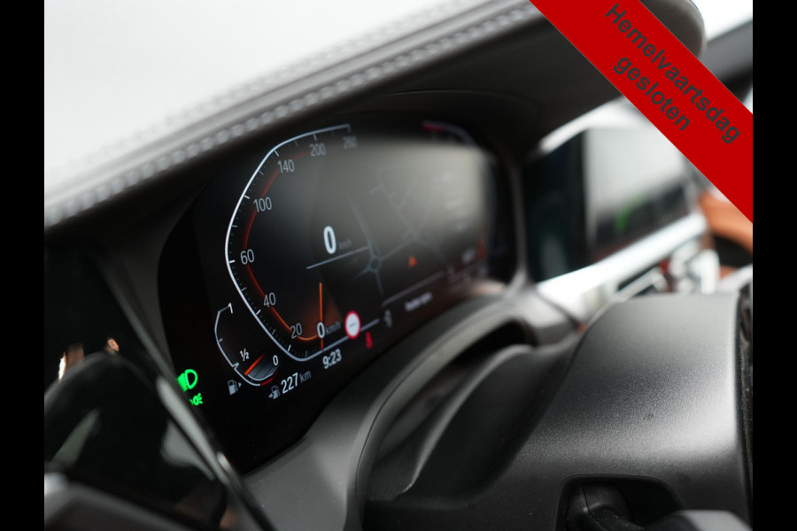 BMW 4 Serie Coupé 430i M Sport 245pk Dealer O.H Sanremo Green | Panodak | Lederen Competition Stoelen Memory & Verwarmd | Adaptive Onderstel | 360 Camera | Harman & Kardon | 19" L.M | Carbon | Apple Carplay | Navigatie | Blis | Virtual | DAB |