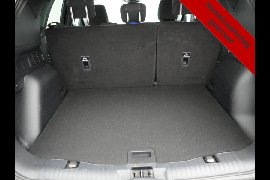 Ford Kuga 2.5 Titanium PHEV 225pk Dealer O.H | Camera | Keyless | Cruise Control | Sportstoelen & Stuur Verwarmd | Navigatie | Virtual | DAB | 17"L.M | Plug In Hybrid