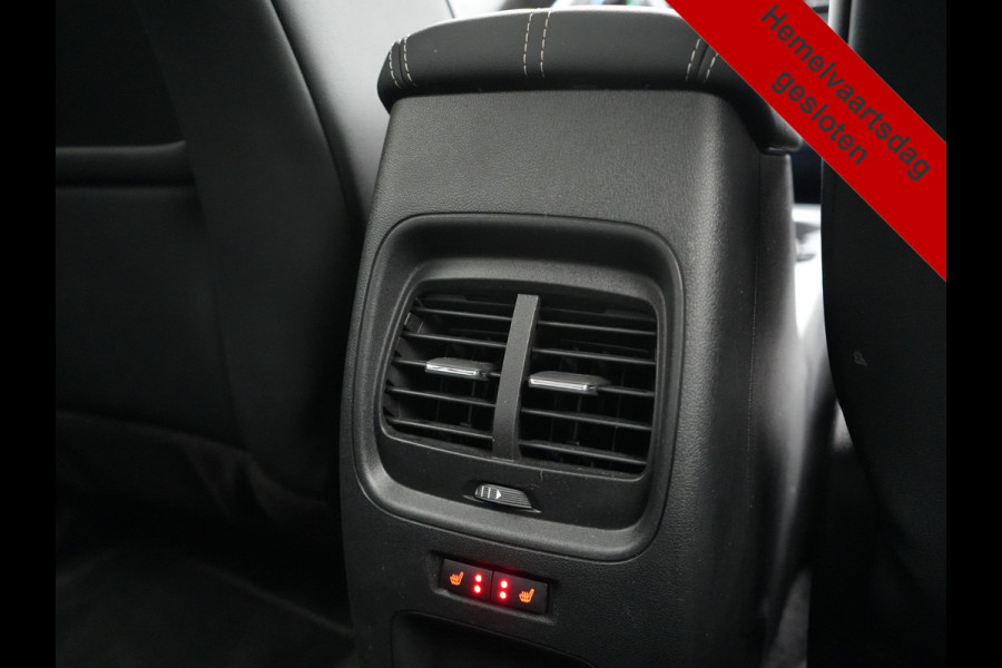 Ford Kuga 2.5 Vignale PHEV 225pk Dealer O.H. | Adaptive Cruise | Head Up | 360 Camera | Bang & Olufsen | Lederen Sportstoelen Memory & Verwarmd | Stuur Verwarmd | Apple Carplay | Keyless | Blis | Navigatie | DAB | Virtual | Plug In Hybrid