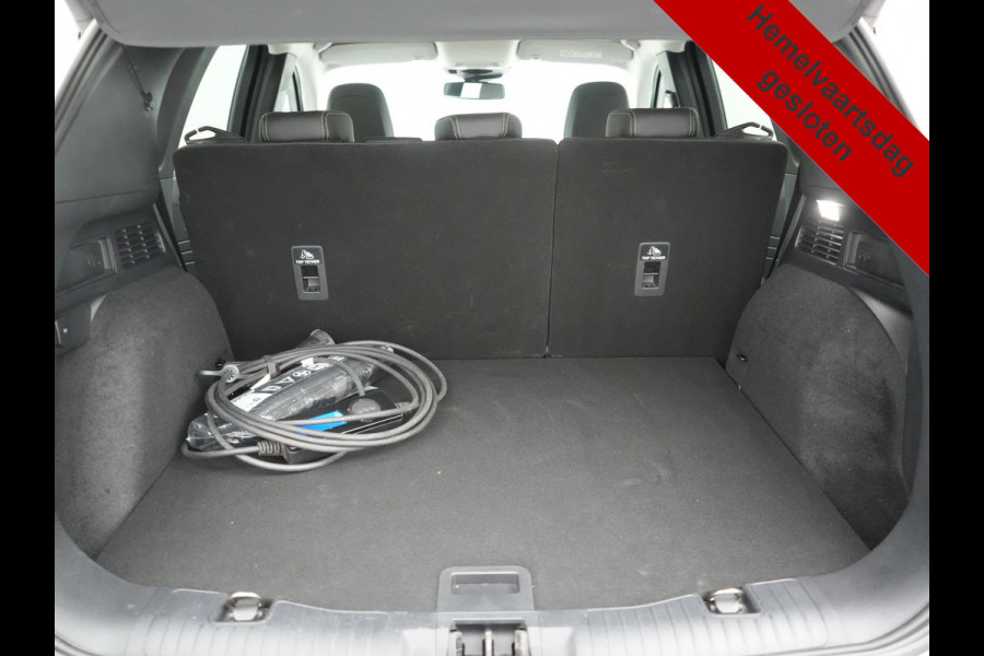 Ford Kuga 2.5 Vignale PHEV 225pk Dealer O.H. | Adaptive Cruise | Head Up | 360 Camera | Bang & Olufsen | Lederen Sportstoelen Memory & Verwarmd | Stuur Verwarmd | Apple Carplay | Keyless | Blis | Navigatie | DAB | Virtual | Plug In Hybrid