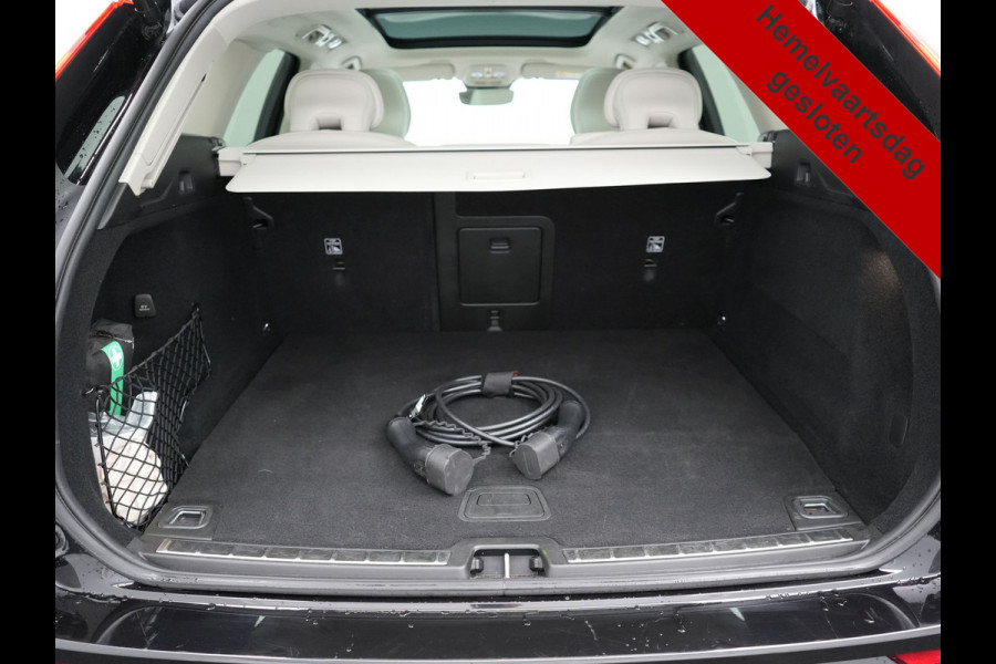 Volvo XC60 T6 AWD Inscription PHEV 350pk Dealer O.H | Panodak | Adaptive Cruise | Camera | Harman / Kardon | Lederen Sportstoelen Memory & Verwarmd | Google Assistant | Apple Carplay | Keyless | Full LED | Pilot Assist | Navigatie | Virtual |
