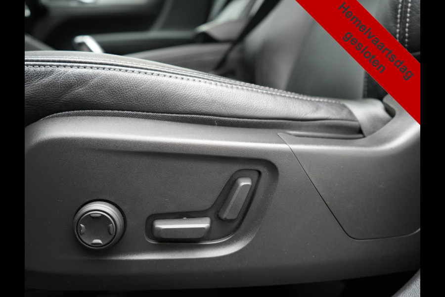 Volvo XC40 T4 Recharge Inscription 211pk PHEV Dealer O.H. | Trekhaak Af Fabriek | Adaptive Cruise | 360 Camera | Lederen Sportstoelen Memory & Verwarmd | Stuur Verwarmd | Apple Carplay | Keyless | Blis | Navigatie | DAB | Plug In Hybrid