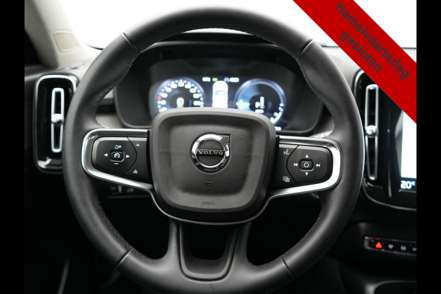 Volvo XC40 T4 Recharge Inscription 211pk PHEV Dealer O.H. | Trekhaak Af Fabriek | Adaptive Cruise | 360 Camera | Lederen Sportstoelen Memory & Verwarmd | Stuur Verwarmd | Apple Carplay | Keyless | Blis | Navigatie | DAB | Plug In Hybrid