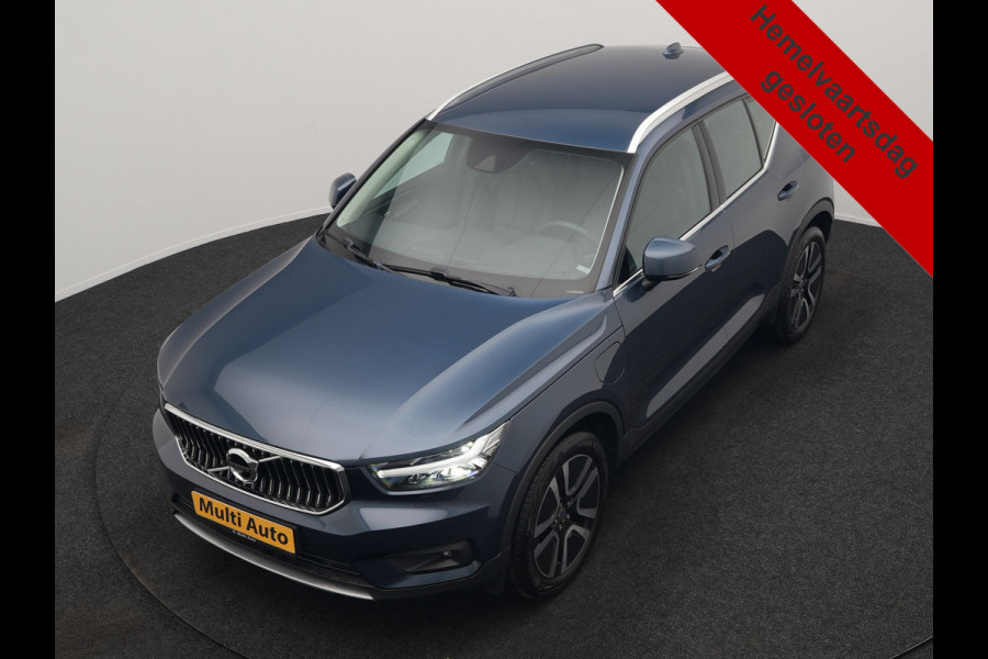 Volvo XC40 T4 Recharge Inscription 211pk PHEV Dealer O.H. | Trekhaak Af Fabriek | Adaptive Cruise | 360 Camera | Lederen Sportstoelen Memory & Verwarmd | Stuur Verwarmd | Apple Carplay | Keyless | Blis | Navigatie | DAB | Plug In Hybrid