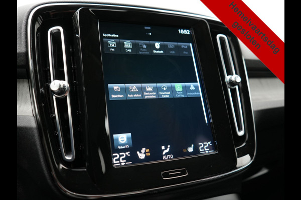 Volvo XC40 T4 Recharge Inscription 211pk PHEV Dealer O.H. | Trekhaak Af Fabriek | Adaptive Cruise | 360 Camera | Lederen Sportstoelen Memory & Verwarmd | Stuur Verwarmd | Apple Carplay | Keyless | Blis | Navigatie | DAB | Plug In Hybrid