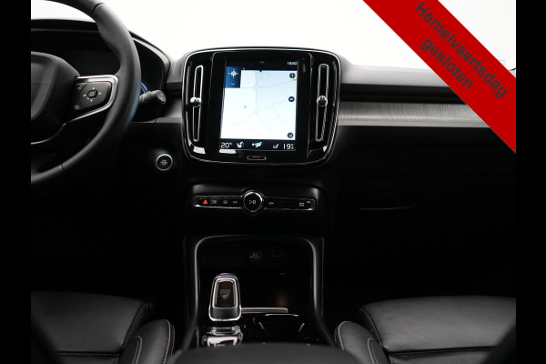 Volvo XC40 T4 Recharge Inscription 211pk PHEV Dealer O.H. | Trekhaak Af Fabriek | Adaptive Cruise | 360 Camera | Lederen Sportstoelen Memory & Verwarmd | Stuur Verwarmd | Apple Carplay | Keyless | Blis | Navigatie | DAB | Plug In Hybrid