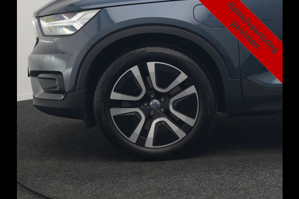 Volvo XC40 T4 Recharge Inscription 211pk PHEV Dealer O.H. | Trekhaak Af Fabriek | Adaptive Cruise | 360 Camera | Lederen Sportstoelen Memory & Verwarmd | Stuur Verwarmd | Apple Carplay | Keyless | Blis | Navigatie | DAB | Plug In Hybrid
