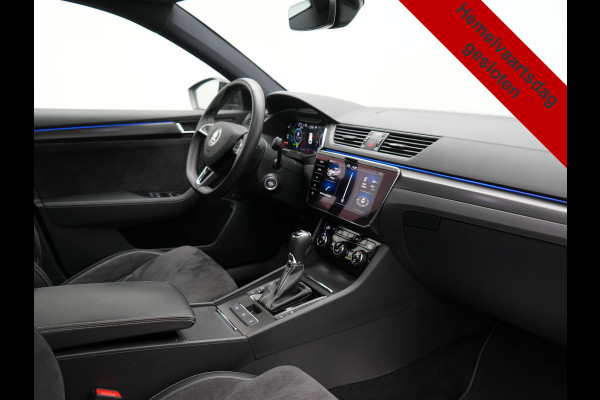 Škoda Superb Combi 1.4 TSI iV Sportline PHEV 218pk Dealer O.H | Panodak | Crystal LED | Camera | Alcantara Sportstoelen Memory & Verwarmd | Cruise Control | Sfeerverlichting | Apple Carplay | Keyless | Navigatie | Virtual | DAB | 19"L.M | Plug In Hybrid |