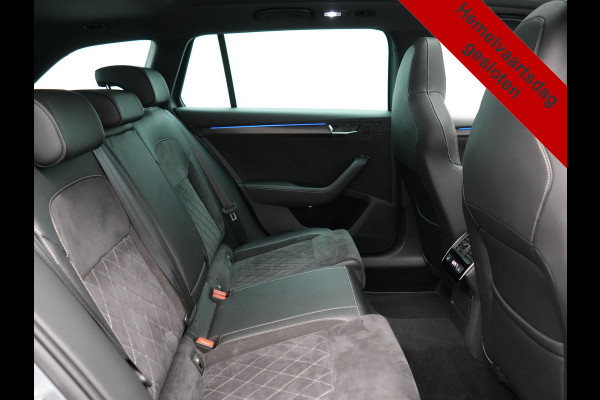 Škoda Superb Combi 1.4 TSI iV Sportline PHEV 218pk Dealer O.H | Panodak | Crystal LED | Camera | Alcantara Sportstoelen Memory & Verwarmd | Cruise Control | Sfeerverlichting | Apple Carplay | Keyless | Navigatie | Virtual | DAB | 19"L.M | Plug In Hybrid |