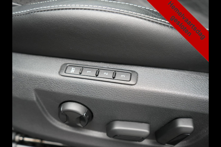 Škoda Superb Combi 1.4 TSI iV Sportline PHEV 218pk Dealer O.H | Panodak | Crystal LED | Camera | Alcantara Sportstoelen Memory & Verwarmd | Cruise Control | Sfeerverlichting | Apple Carplay | Keyless | Navigatie | Virtual | DAB | 19"L.M | Plug In Hybrid |