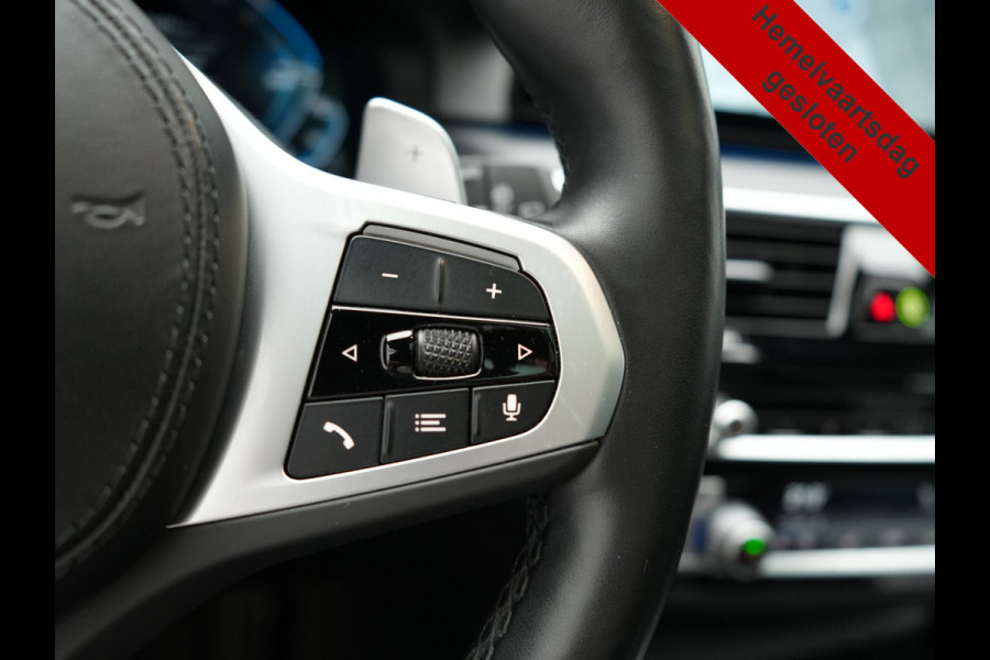 BMW 5 Serie Touring 530e M Sport PHEV 293pk Dealer O.H. | Panodak | Adaptive Cruise | 360 Camera | Harman / Kardon | Lederen Comfortzetels Memory & Verwarmd | Adaptive LED | Apple Carplay | Blis | Sfeerverlichting | Navigatie | DAB | Plug In Hybrid |