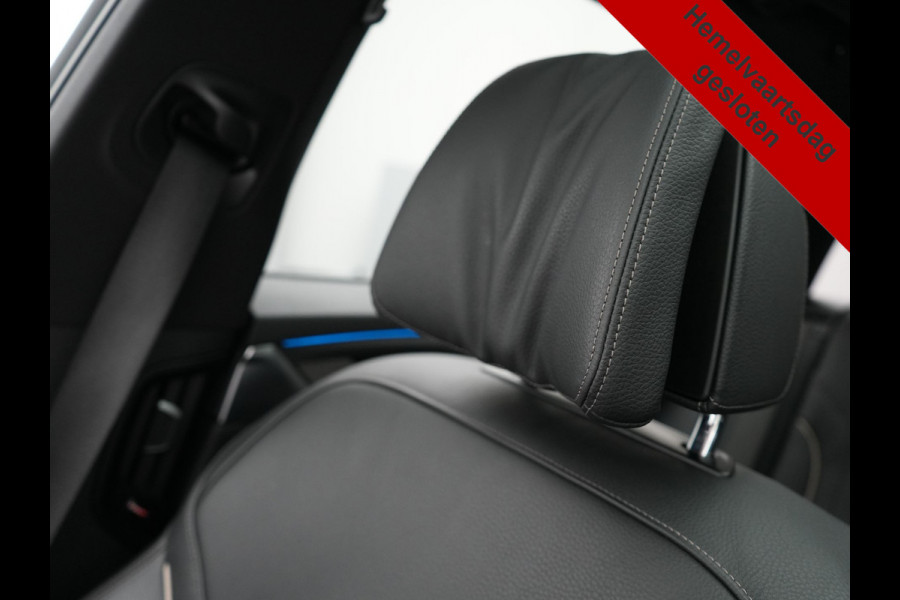 BMW 5 Serie Touring 530e M Sport PHEV 293pk Dealer O.H. | Panodak | Adaptive Cruise | 360 Camera | Harman / Kardon | Lederen Comfortzetels Memory & Verwarmd | Adaptive LED | Apple Carplay | Blis | Sfeerverlichting | Navigatie | DAB | Plug In Hybrid |