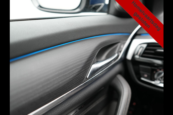 BMW 5 Serie Touring 530e M Sport PHEV 293pk Dealer O.H. | Panodak | Adaptive Cruise | 360 Camera | Harman / Kardon | Lederen Comfortzetels Memory & Verwarmd | Adaptive LED | Apple Carplay | Blis | Sfeerverlichting | Navigatie | DAB | Plug In Hybrid |