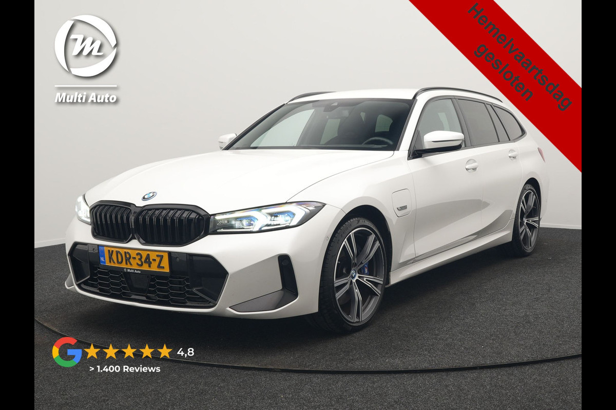BMW 3 Serie Touring 330e M Sport PHEV 293pk Dealer O.H. NIEUW MODEL | Adaptive Cruise | Head Up | Camera | Lederen Competition Stoelen Memory & Verwarmd | Sfeerverlichting | Stuur Verwarmd | Keyless | Blis | Apple Carplay | Plug In Hybrid |