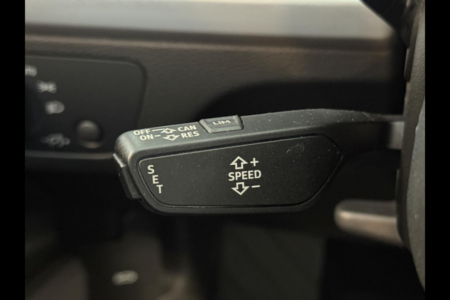 Audi Q5 50 TFSI e quattro Pro Line S-Line Plugin Hybrid | Navigatie | Climate Control | Led | Parkeer sensoren V+A | Stoelverwarming | Virtual Cockpit | Extra Getint Glas