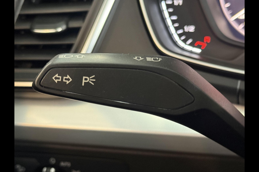 Audi Q5 50 TFSI e quattro Pro Line S-Line Plugin Hybrid | Navigatie | Climate Control | Led | Parkeer sensoren V+A | Stoelverwarming | Virtual Cockpit | Extra Getint Glas