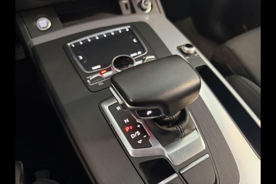 Audi Q5 50 TFSI e quattro Pro Line S-Line Plugin Hybrid | Navigatie | Climate Control | Led | Parkeer sensoren V+A | Stoelverwarming | Virtual Cockpit | Extra Getint Glas