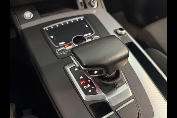 Audi Q5 50 TFSI e quattro Pro Line S-Line Plugin Hybrid | Navigatie | Climate Control | Led | Parkeer sensoren V+A | Stoelverwarming | Virtual Cockpit | Extra Getint Glas