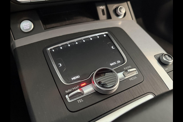 Audi Q5 50 TFSI e quattro Pro Line S-Line Plugin Hybrid | Navigatie | Climate Control | Led | Parkeer sensoren V+A | Stoelverwarming | Virtual Cockpit | Extra Getint Glas
