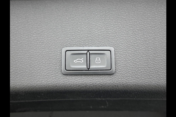 Audi e-tron E-tron 55 quattro advanced Pro S-Line Plus 95 kWh (92% SOH, Panorama, B&O, Camera, Leder, Camera, Lane Assist, Etc)