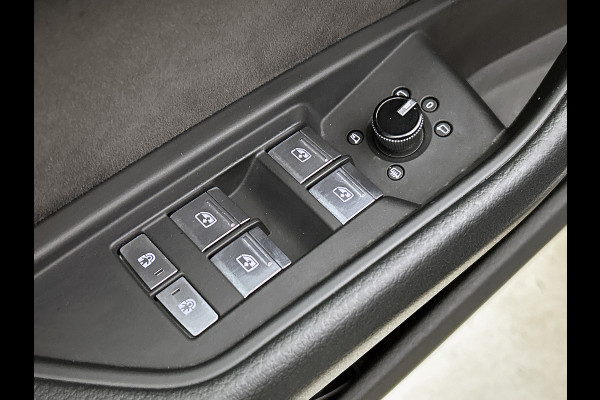 Audi e-tron E-tron 55 quattro advanced Pro S-Line Plus 95 kWh (92% SOH, Panorama, B&O, Camera, Leder, Camera, Lane Assist, Etc)