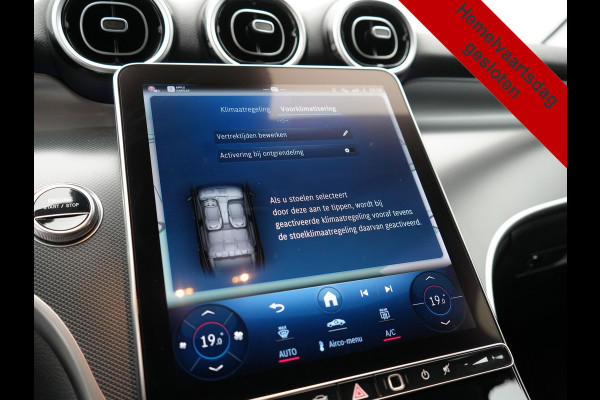 Mercedes-Benz GLC 300e 4MATIC Luxury Line 313pk Dealer O.H. | Trekhaak Af Fabriek | Adaptive Cruise | Camera | Lederen Sportstoelen Memory & Verwarmd | Sfeerverlichting | Blis | Stuur Verwarmd | Navigatie | DAB | Plug In Hybrid |
