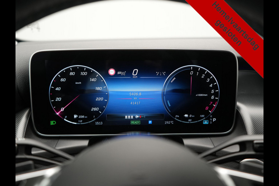 Mercedes-Benz GLC 300e 4MATIC Luxury Line 313pk Dealer O.H. | Trekhaak Af Fabriek | Adaptive Cruise | Camera | Lederen Sportstoelen Memory & Verwarmd | Sfeerverlichting | Blis | Stuur Verwarmd | Navigatie | DAB | Plug In Hybrid |