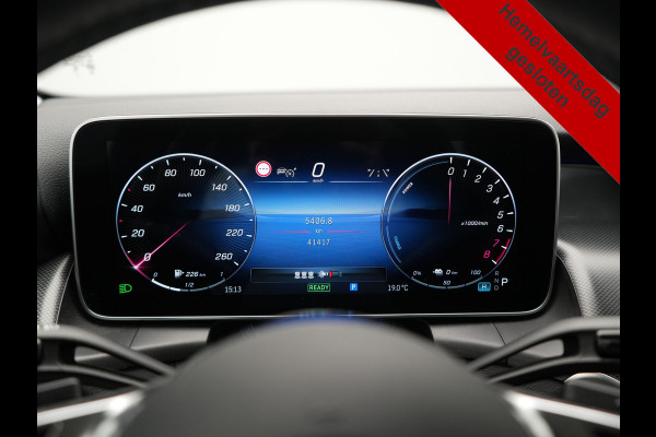 Mercedes-Benz GLC 300e 4MATIC Luxury Line 313pk Dealer O.H. | Trekhaak Af Fabriek | Adaptive Cruise | Camera | Lederen Sportstoelen Memory & Verwarmd | Sfeerverlichting | Blis | Stuur Verwarmd | Navigatie | DAB | Plug In Hybrid |