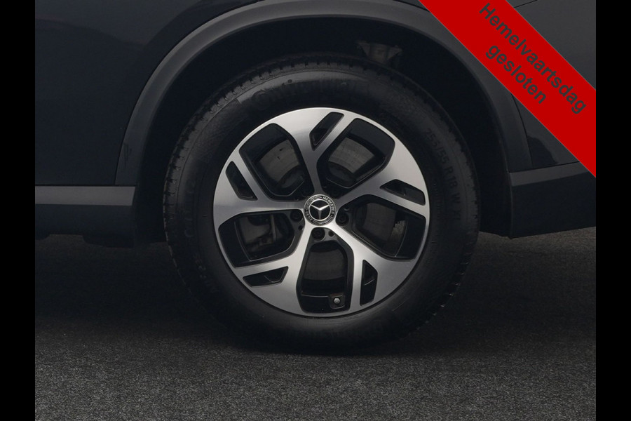 Mercedes-Benz GLC 300e 4MATIC Luxury Line 313pk Dealer O.H. | Trekhaak Af Fabriek | Adaptive Cruise | Camera | Lederen Sportstoelen Memory & Verwarmd | Sfeerverlichting | Blis | Stuur Verwarmd | Navigatie | DAB | Plug In Hybrid |