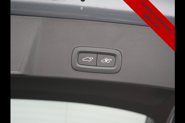 Volvo XC40 T5 Ultimate Dark PHEV 262pk Dealer O.H. | Trekhaak Af Fabriek | Panodak | 360 Camera | Harman & Kardon | Lederen Sportstoelen Memory & Verwarmd | Cruise Control | Apple Carplay | Navigatie | Stuur Verwarmd | Keyless | DAB |