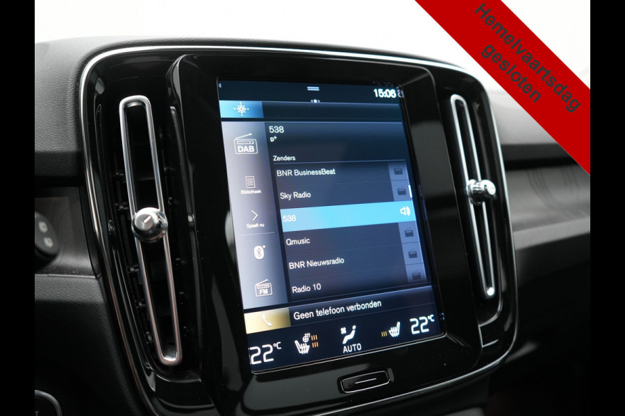 Volvo XC40 T5 Ultimate Dark PHEV 262pk Dealer O.H. | Trekhaak Af Fabriek | Panodak | 360 Camera | Harman & Kardon | Lederen Sportstoelen Memory & Verwarmd | Cruise Control | Apple Carplay | Navigatie | Stuur Verwarmd | Keyless | DAB |