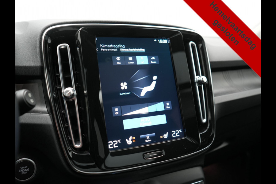Volvo XC40 T5 Ultimate Dark PHEV 262pk Dealer O.H. | Trekhaak Af Fabriek | Panodak | 360 Camera | Harman & Kardon | Lederen Sportstoelen Memory & Verwarmd | Cruise Control | Apple Carplay | Navigatie | Stuur Verwarmd | Keyless | DAB |