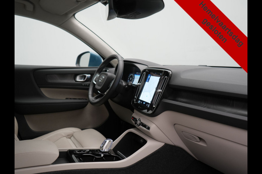 Volvo XC40 T5 Plus Bright PHEV 262pk Dealer O.H | Trekhaak Af Fabriek | Camera | Adaptive Cruise | Harman & Kardon | Lederen Sportstoelen Memory & Verwarmd | Keyless | Blis | Stuur Verwarmd | Navigatie | Virtual | 18"L.M | DAB |