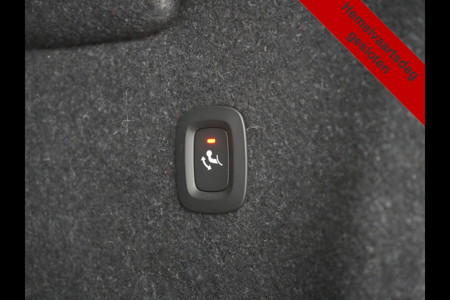 Volvo XC40 T5 Plus Bright PHEV 262pk Dealer O.H | Trekhaak Af Fabriek | Camera | Adaptive Cruise | Harman & Kardon | Lederen Sportstoelen Memory & Verwarmd | Keyless | Blis | Stuur Verwarmd | Navigatie | Virtual | 18"L.M | DAB |