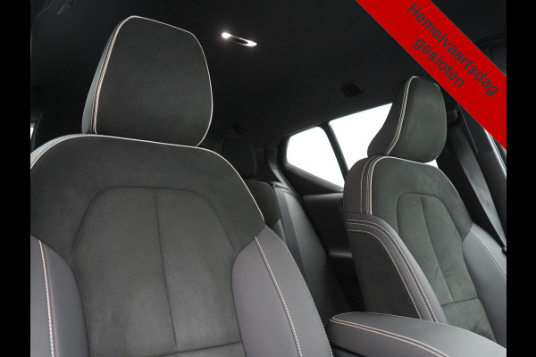 Volvo XC40 T5 Plus Bright Plug In Hybrid 262pk Dealer O.H | Trekhaak Af Fabriek | Camera | Harman / Kardon | Adaptive Cruise |  Alcantara Sportstoelen Memory & Verwarmd | Blis | Apple Carplay | Keyless | Pilot Assist | Stuur Verwarmd | Navigatie | Virtual | DAB+ | 19"L.M | PHEV |