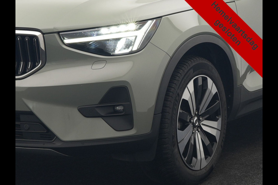Volvo XC40 T5 Plus Bright Plug In Hybrid 262pk Dealer O.H | Trekhaak Af Fabriek | Camera | Harman / Kardon | Adaptive Cruise |  Alcantara Sportstoelen Memory & Verwarmd | Blis | Apple Carplay | Keyless | Pilot Assist | Stuur Verwarmd | Navigatie | Virtual | DAB+ | 19"L.M | PHEV |
