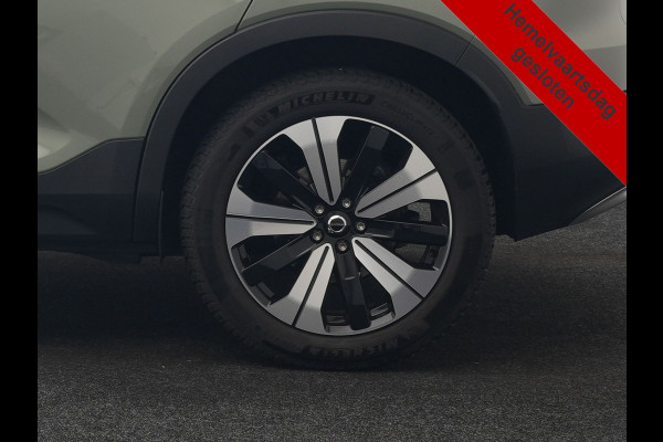 Volvo XC40 T5 Plus Bright Plug In Hybrid 262pk Dealer O.H | Trekhaak Af Fabriek | Camera | Harman / Kardon | Adaptive Cruise |  Alcantara Sportstoelen Memory & Verwarmd | Blis | Apple Carplay | Keyless | Pilot Assist | Stuur Verwarmd | Navigatie | Virtual | DAB+ | 19"L.M | PHEV |