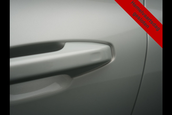 Volvo V60 T6 Recharge AWD Inscription PHEV Long Range 350pk Dealer O.H | Trekhaak Af Fabriek | Panodak | 360 Camera | Harman / Kardon | Lederen Sportstoelen & Stuur Verwarmd | Keyless | Apple Carplay | Virtual | Navigatie | DAB+ | 19"L.M | Plug In Hybrid |
