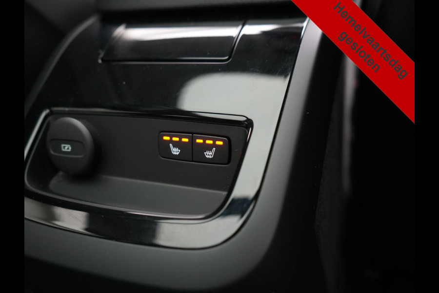 Volvo V60 T6 Recharge AWD Inscription PHEV Long Range 350pk Dealer O.H | Trekhaak Af Fabriek | Panodak | 360 Camera | Harman / Kardon | Lederen Sportstoelen & Stuur Verwarmd | Keyless | Apple Carplay | Virtual | Navigatie | DAB+ | 19"L.M | Plug In Hybrid |