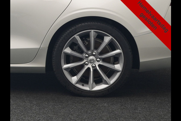 Volvo V60 T6 Recharge AWD Inscription PHEV Long Range 350pk Dealer O.H | Trekhaak Af Fabriek | Panodak | 360 Camera | Harman / Kardon | Lederen Sportstoelen & Stuur Verwarmd | Keyless | Apple Carplay | Virtual | Navigatie | DAB+ | 19"L.M | Plug In Hybrid |