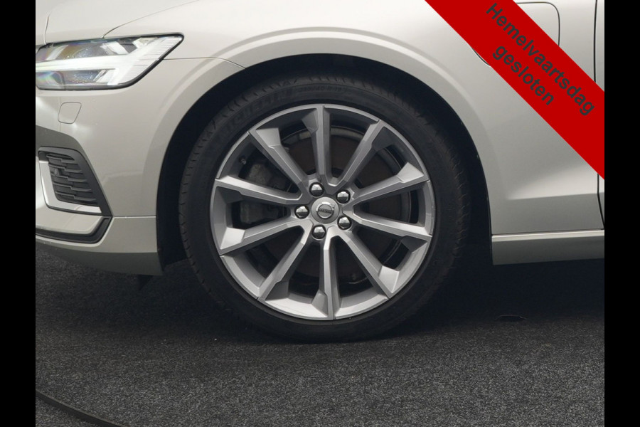 Volvo V60 T6 Recharge AWD Inscription PHEV Long Range 350pk Dealer O.H | Trekhaak Af Fabriek | Panodak | 360 Camera | Harman / Kardon | Lederen Sportstoelen & Stuur Verwarmd | Keyless | Apple Carplay | Virtual | Navigatie | DAB+ | 19"L.M | Plug In Hybrid |