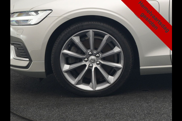 Volvo V60 T6 Recharge AWD Inscription PHEV Long Range 350pk Dealer O.H | Trekhaak Af Fabriek | Panodak | 360 Camera | Harman / Kardon | Lederen Sportstoelen & Stuur Verwarmd | Keyless | Apple Carplay | Virtual | Navigatie | DAB+ | 19"L.M | Plug In Hybrid |