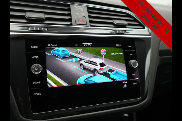 Volkswagen Tiguan 1.4 TSI eHybrid R-Line PHEV 245pk Dealer O.H | Trekhaak Af Fabriek | Adaptive Cruise | IQ Light | Adaptive Onderstel | Camera | Alcantara Sportstoelen & Stuur Verwarmd | Blis | Keyless | Sfeerverlichting | Virtual | Navigatie | DAB | 20"L.M | Plug In Hybrid |