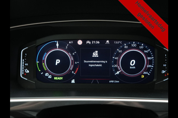 Volkswagen Tiguan 1.4 TSI eHybrid R-Line PHEV 245pk Dealer O.H | Trekhaak Af Fabriek | Adaptive Cruise | IQ Light | Adaptive Onderstel | Camera | Alcantara Sportstoelen & Stuur Verwarmd | Blis | Keyless | Sfeerverlichting | Virtual | Navigatie | DAB | 20"L.M | Plug In Hybrid |