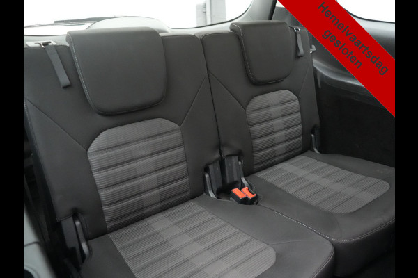 Ford Galaxy 2.0 Titanium Automaat 7 Persoons 241pk | Camera | Apple Carplay | Voorstoelen Verwarmd | Cruise Control | LED Koplampen | Navigatie |