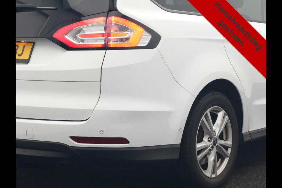 Ford Galaxy 2.0 Titanium Automaat 7 Persoons 241pk | Camera | Apple Carplay | Voorstoelen Verwarmd | Cruise Control | LED Koplampen | Navigatie |