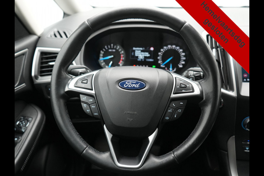 Ford Galaxy 2.0 Titanium Automaat 7 Persoons 241pk | Camera | Apple Carplay | Voorstoelen Verwarmd | Cruise Control | LED Koplampen | Navigatie |