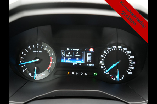 Ford Galaxy 2.0 Titanium Automaat 7 Persoons 241pk | Camera | Apple Carplay | Voorstoelen Verwarmd | Cruise Control | LED Koplampen | Navigatie |